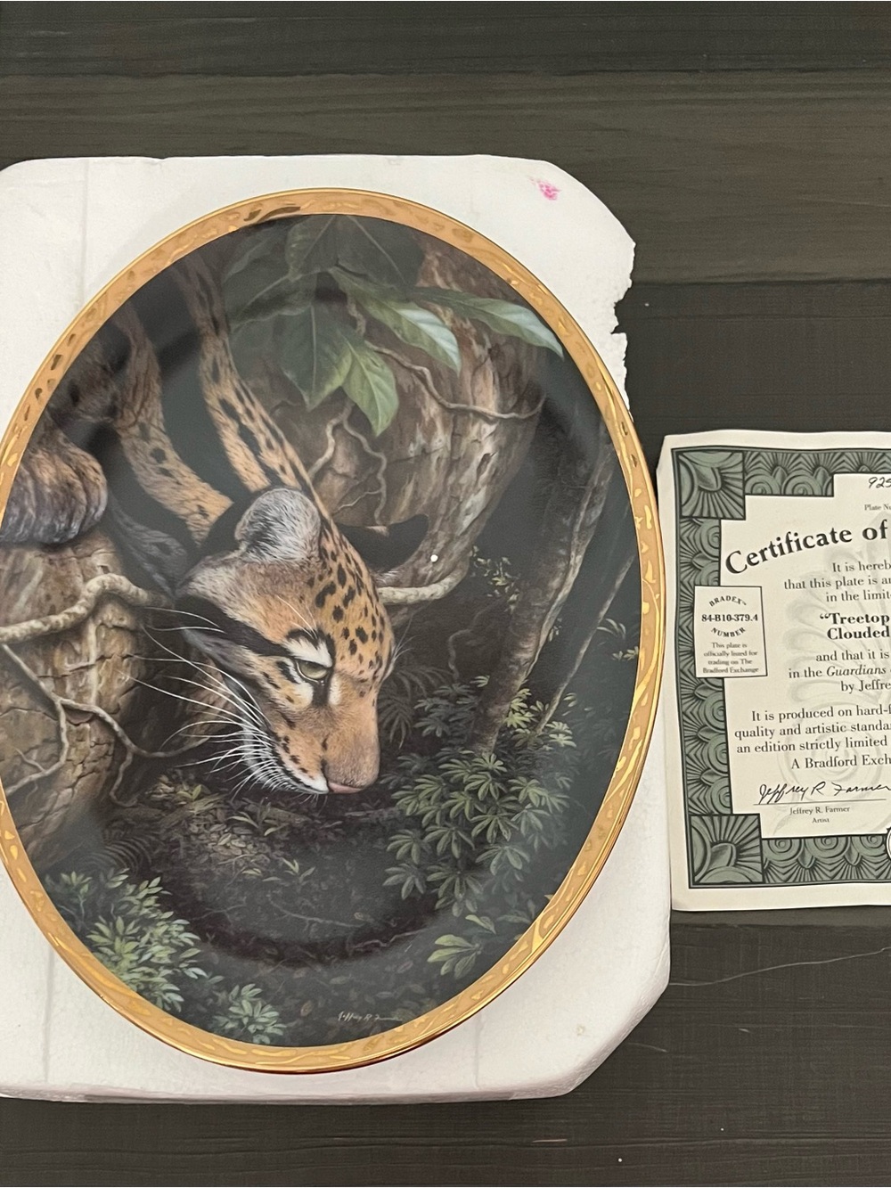 Wildlife Botanical Oval Wall Plaque with Gold-tone trim bradford exchange